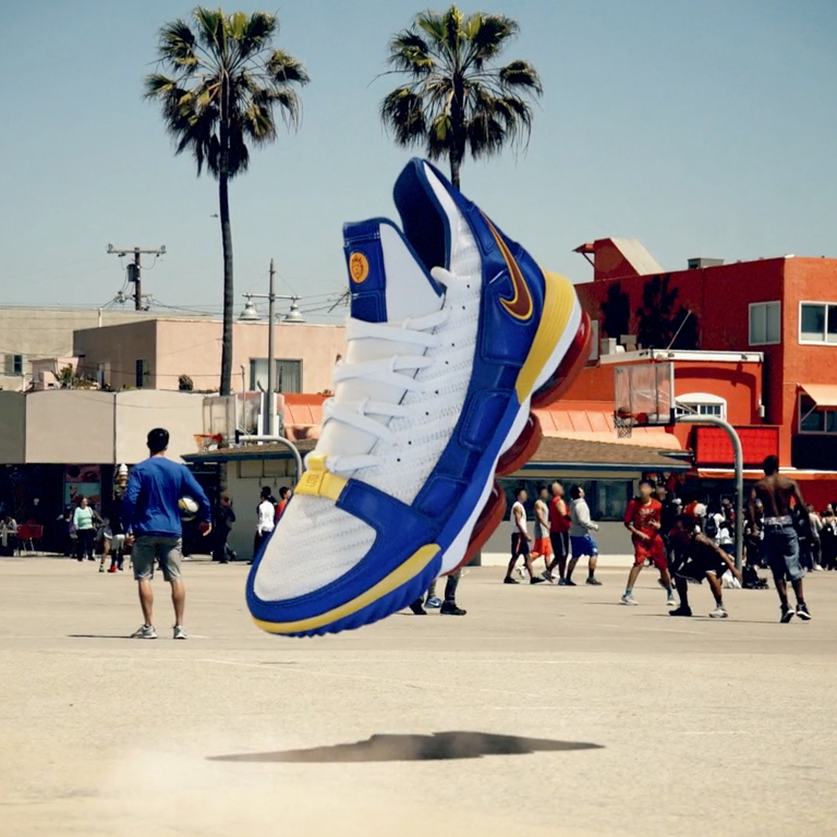 Nike Lebron 16
